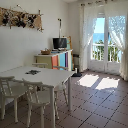 Les Pieds Dans L'eau Cap-coz Apartament *